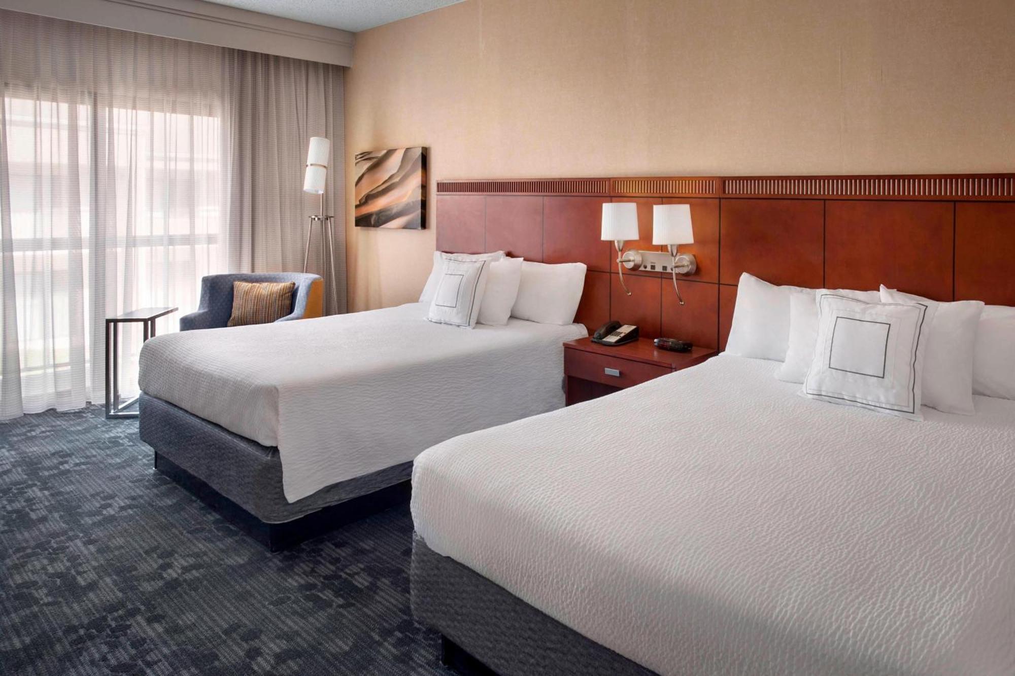 Hotel Courtyard By Marriott Hartford Windsor Airport Esterno foto