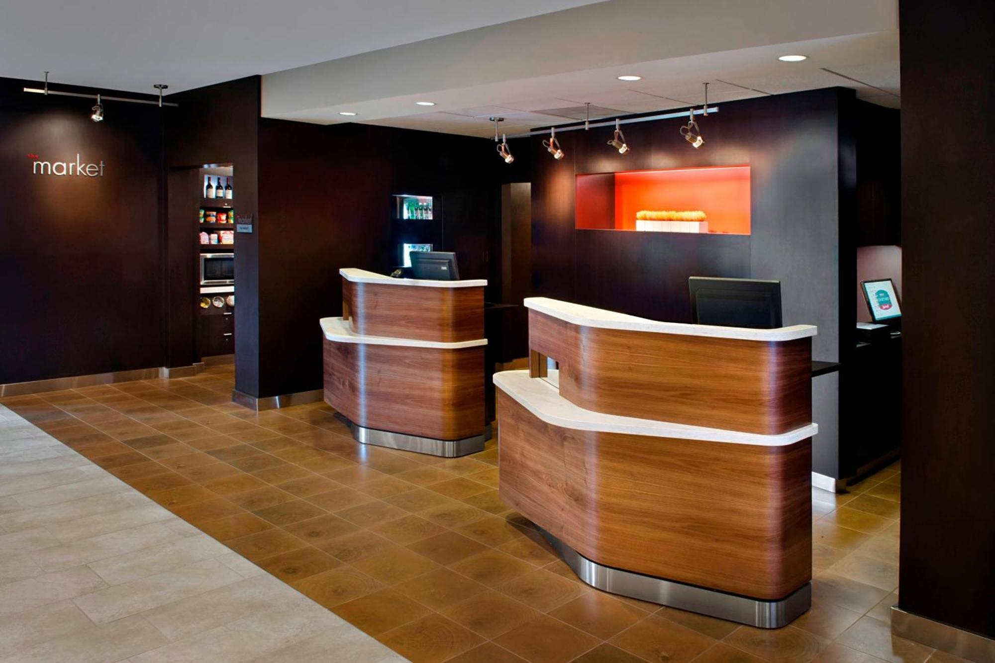 Hotel Courtyard By Marriott Hartford Windsor Airport Esterno foto